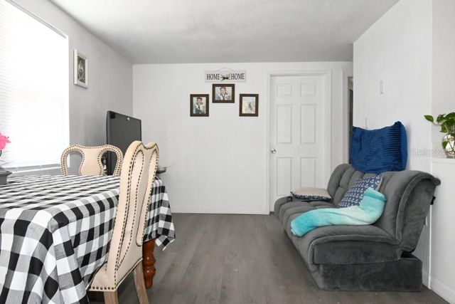 11907 FRONTAGE ROAD, Dade City, FL 33525