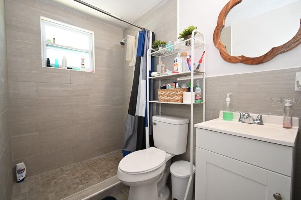 Image 17 of property listing at 11907 FRONTAGE ROAD, Dade City, FL 33525