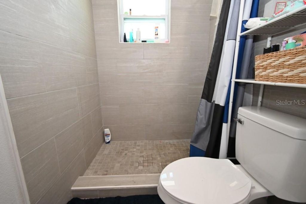 Image 18 of property listing at 11907 FRONTAGE ROAD, Dade City, FL 33525