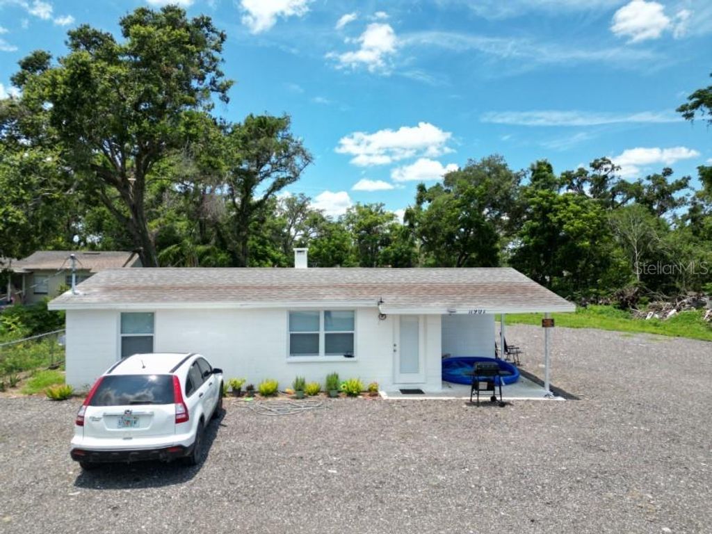 Image 26 of property listing at 11907 FRONTAGE ROAD, Dade City, FL 33525