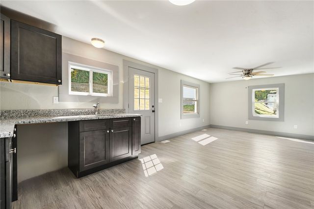 808 Mill St, Bridgeville, PA 15017