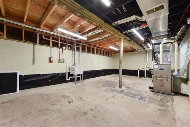 808 Mill St, Bridgeville, PA 15017