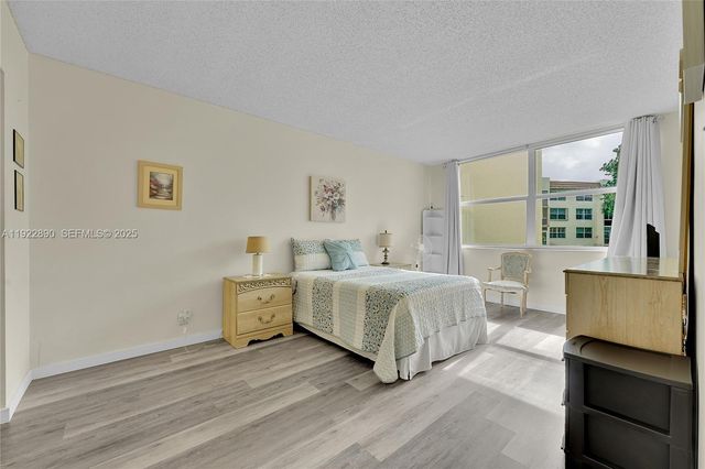 6890 Royal Palm Boulevard 109H, Margate, FL 33063