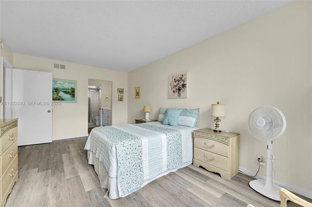 6890 Royal Palm Boulevard 109H, Margate, FL 33063