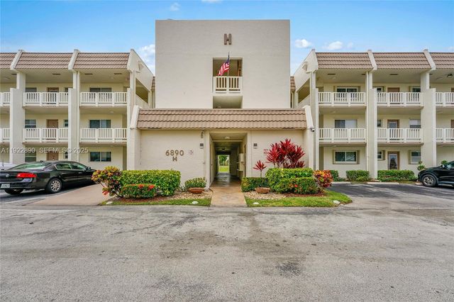 6890 Royal Palm Boulevard 109H, Margate, FL 33063