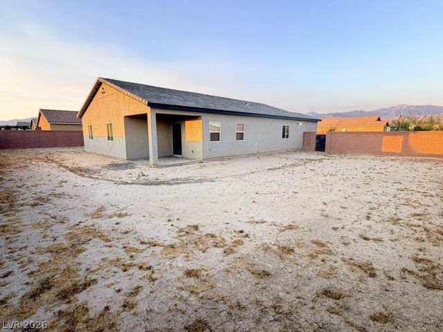 1580 Outlaw Street, Pahrump, NV 89060