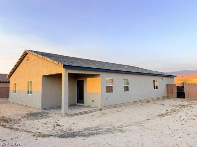 1580 Outlaw Street, Pahrump, NV 89060