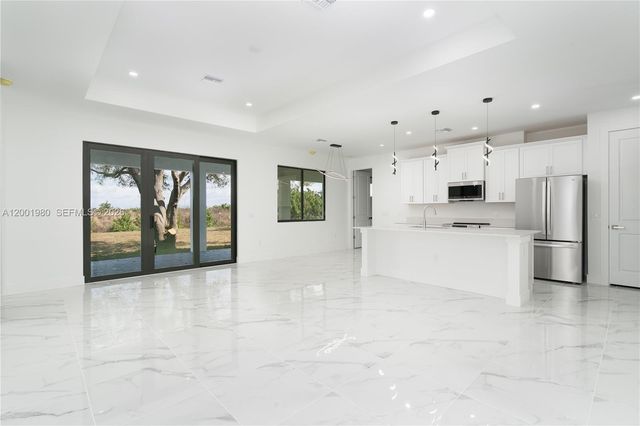 529 N Theodore Vail, Lehigh Acres, FL 33974