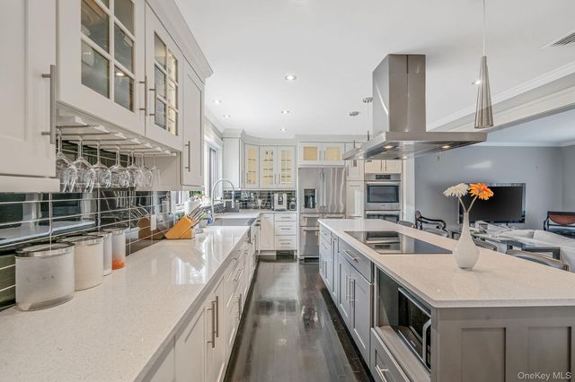 202 Gerard Road, Yaphank, NY 11980