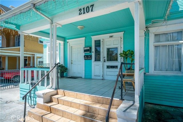 2107 S Union Avenue, Los Angeles, CA 90007