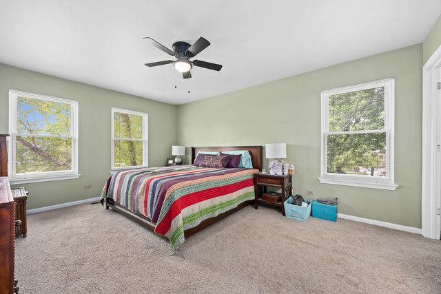 2 Buckboard Court, Bolingbrook, IL 60490