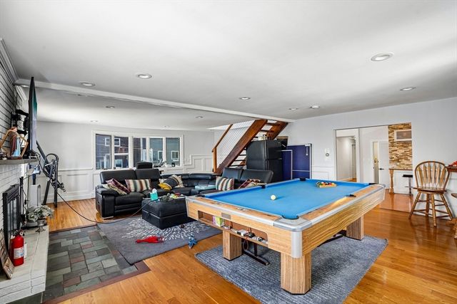109 Broadsound Ave, Revere, MA 02151