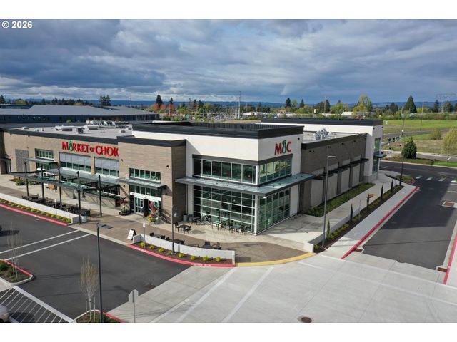 3955 Se LOSTINE Ln, Hillsboro, OR 97123