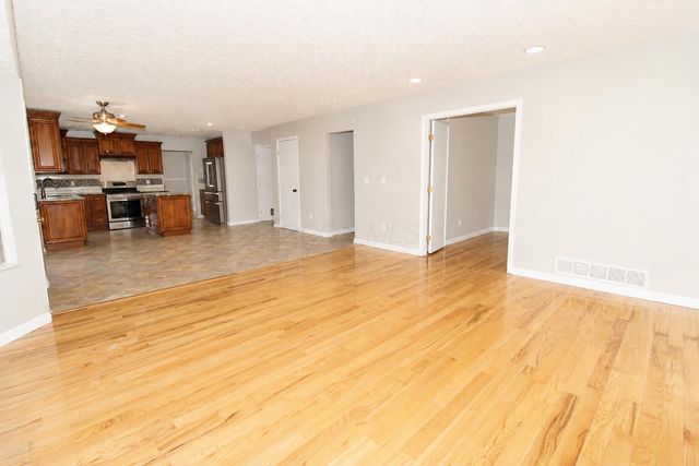 2515 Pressmen Drive, Hilliard, OH 43026