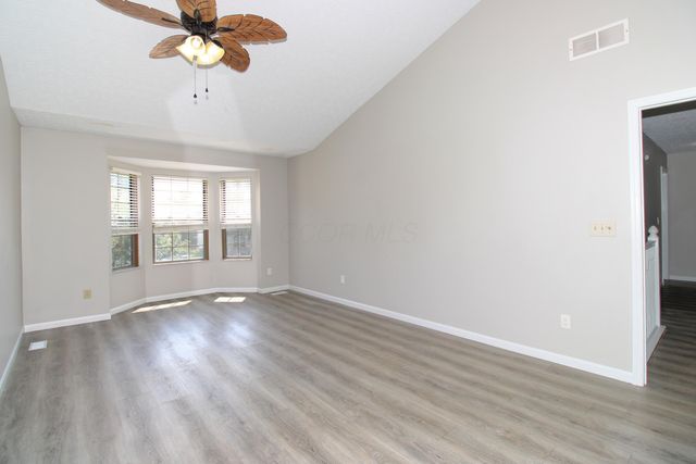2515 Pressmen Drive, Hilliard, OH 43026