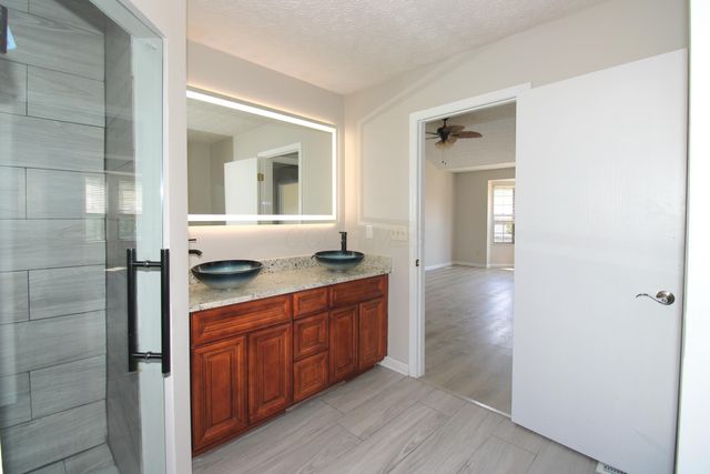 2515 Pressmen Drive, Hilliard, OH 43026