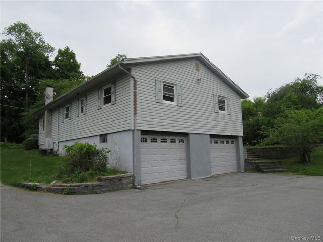 6 Meadow Avenue, Washingtonville, NY 10992