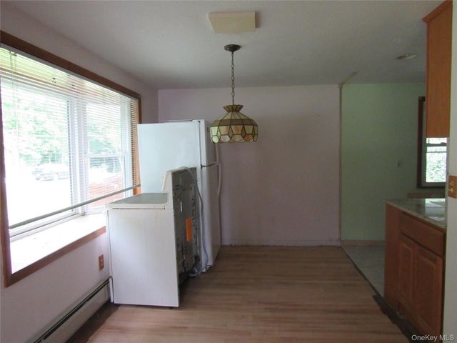 6 Meadow Avenue, Washingtonville, NY 10992