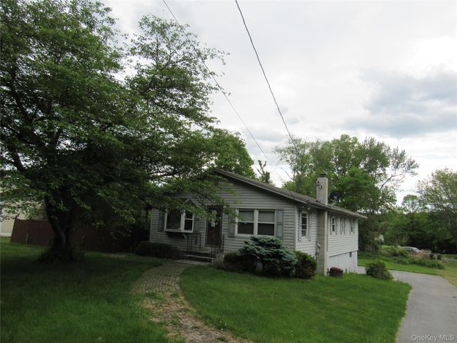 6 Meadow Avenue, Washingtonville, NY 10992