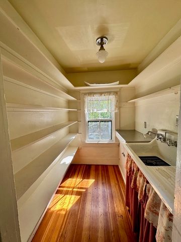 984 Chestnut Street 2, Newton, MA 02464