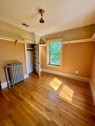 984 Chestnut Street 2, Newton, MA 02464