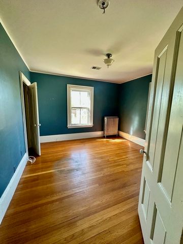 984 Chestnut Street 2, Newton, MA 02464