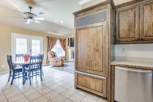 220 Royal Court, Weatherford, TX 76085