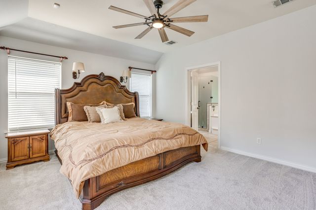 220 Royal Court, Weatherford, TX 76085