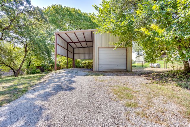 220 Royal Court, Weatherford, TX 76085