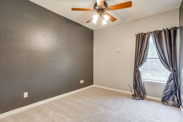 220 Royal Court, Weatherford, TX 76085