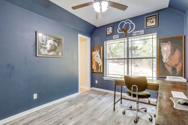 220 Royal Court, Weatherford, TX 76085