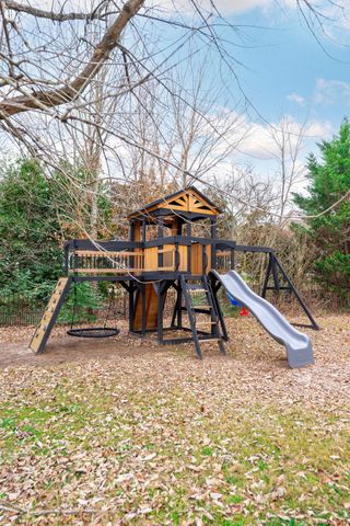 8166 Fox Glove Drive, Ooltewah, TN 37363