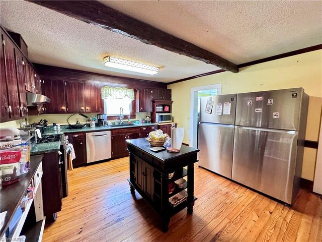 639 Elk Spur Street, Elkin, NC 28621