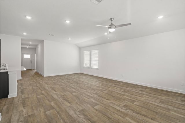 1706 Stelvio Pass Drive, Richmond, TX 77406