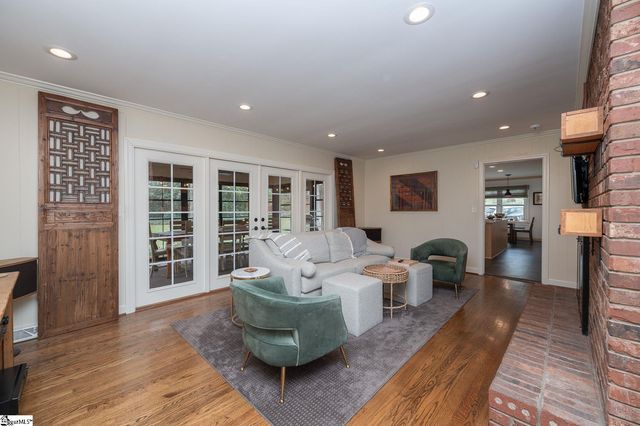 102 Bridgewater Drive, Greenville, SC 29615