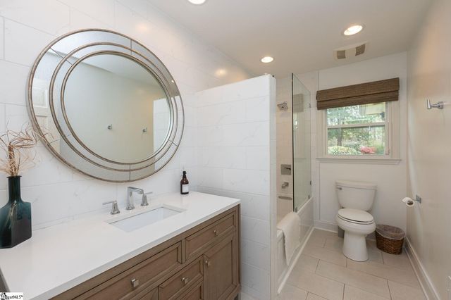 102 Bridgewater Drive, Greenville, SC 29615