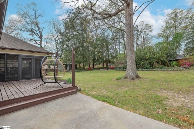 102 Bridgewater Drive, Greenville, SC 29615