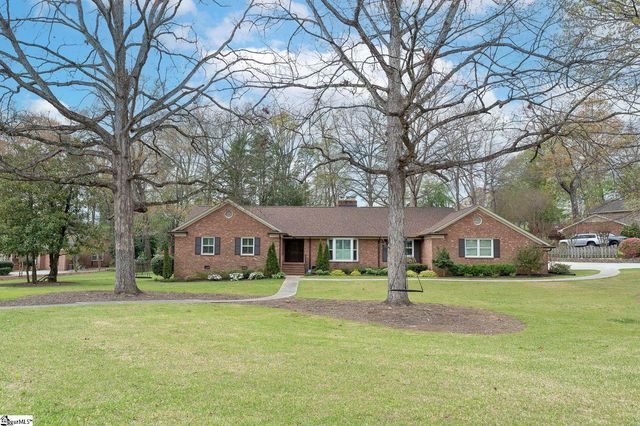 102 Bridgewater Drive, Greenville, SC 29615