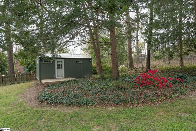 102 Bridgewater Drive, Greenville, SC 29615