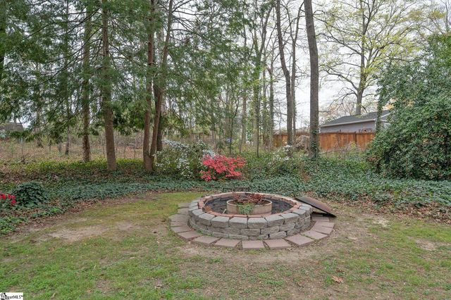 102 Bridgewater Drive, Greenville, SC 29615