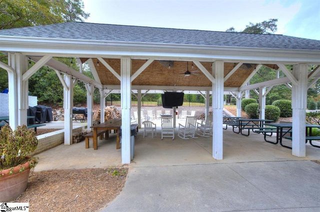 102 Bridgewater Drive, Greenville, SC 29615