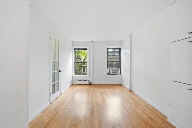 524 E 6th St Apt 8, New York City, NY 10009