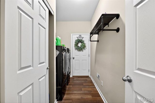 406 Country Stone Drive, Lake St Louis, MO 63367