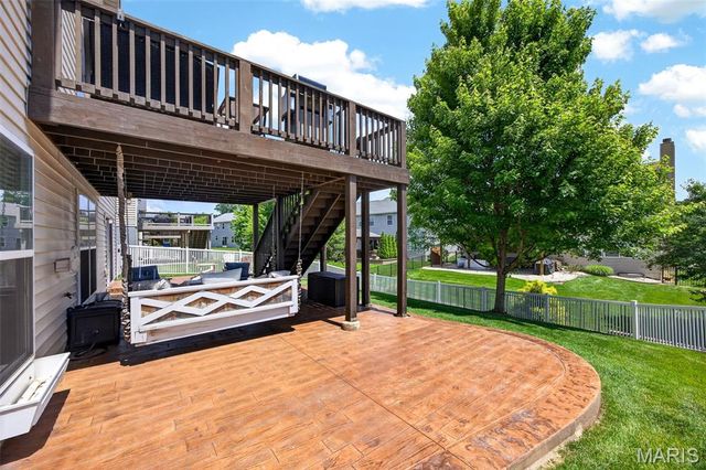 406 Country Stone Drive, Lake St Louis, MO 63367