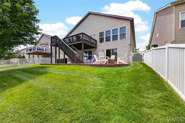 406 Country Stone Drive, Lake St Louis, MO 63367