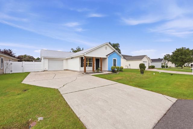5017 Blue Spruce Ln., Murrells Inlet, SC 29576