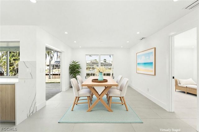 2031 SE 25th LN, Cape Coral, FL 33904