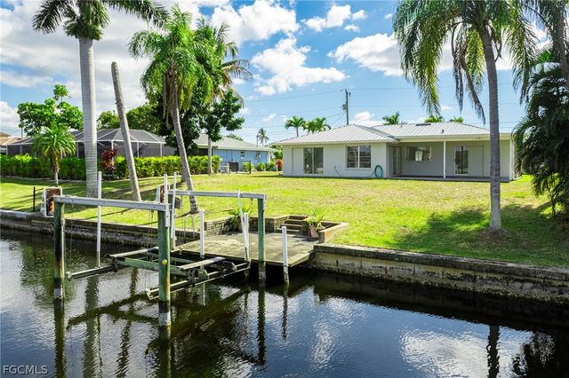 2031 SE 25th LN, Cape Coral, FL 33904