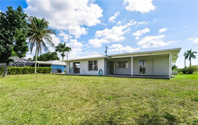 2031 SE 25th LN, Cape Coral, FL 33904