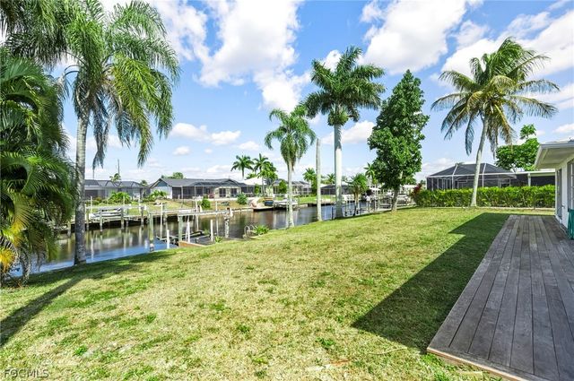 2031 SE 25th LN, Cape Coral, FL 33904